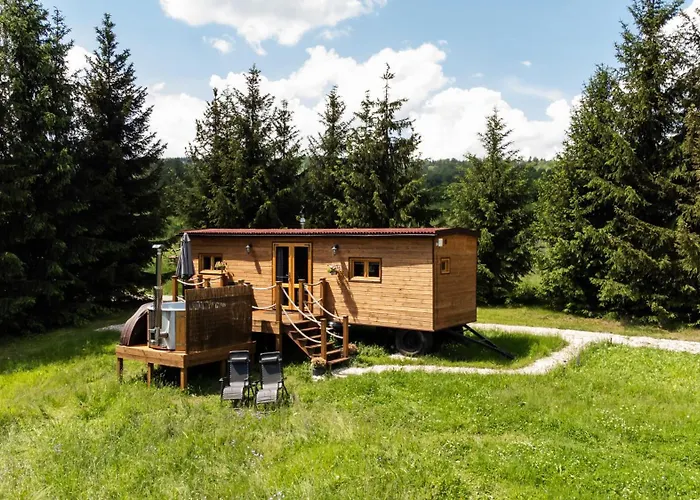 Gypsy Hill & Prázdninový dům